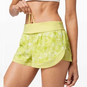 Lululemon Calm Tides Running High-Rise Short 2.5”